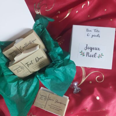 Box Tête O'pieds, composées de 3 savons neutres, sans huiles essentielles, et d'un porte-savon aimanté minimaliste.